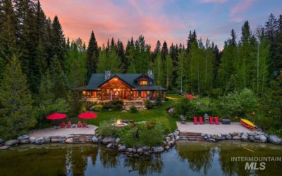 Rare Payette Lakefront Home